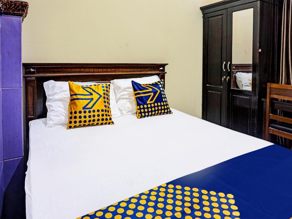 Spot On 1870 Graha Batu Mulia Hotel Eksteriør billede