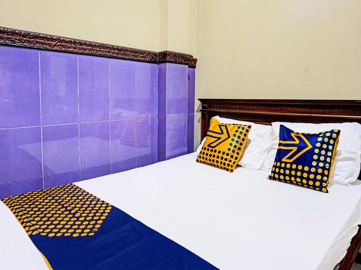 Spot On 1870 Graha Batu Mulia Hotel Eksteriør billede